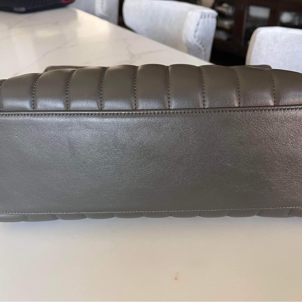YSL LOULOU MEDIUM CHAIN BAG IN QUILTED "Y" LEATHER Grey PRISTINE Authentic - Picture 12 of 16